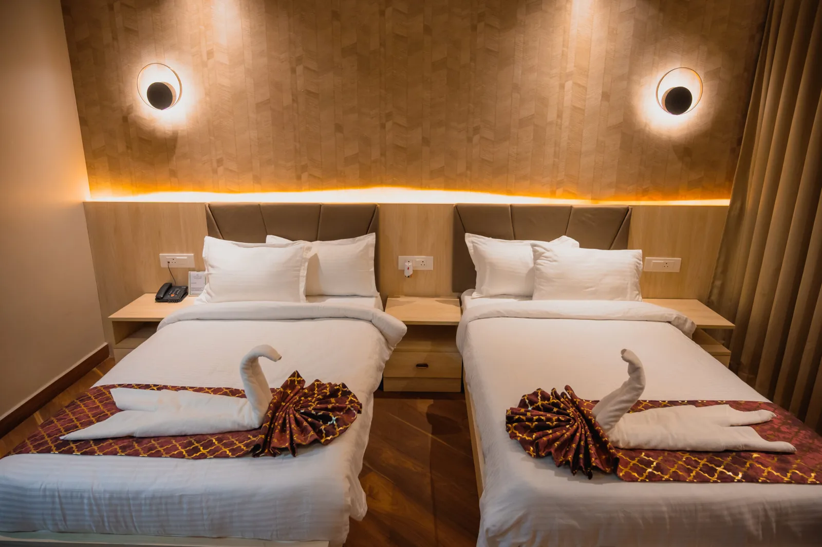 Twin bed room